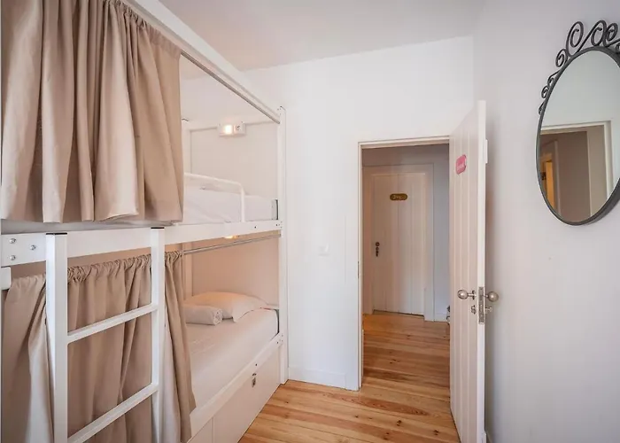 אכסניה We F Tourists *