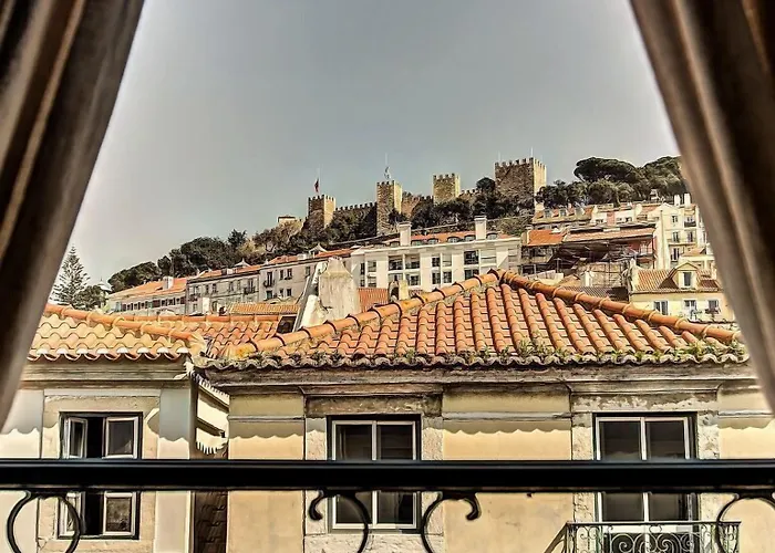 We F Tourists אכסניה *